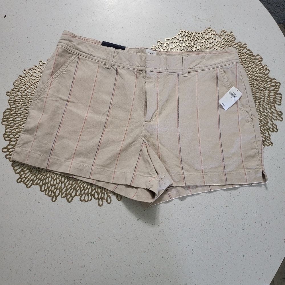 Gap City short NWT striped